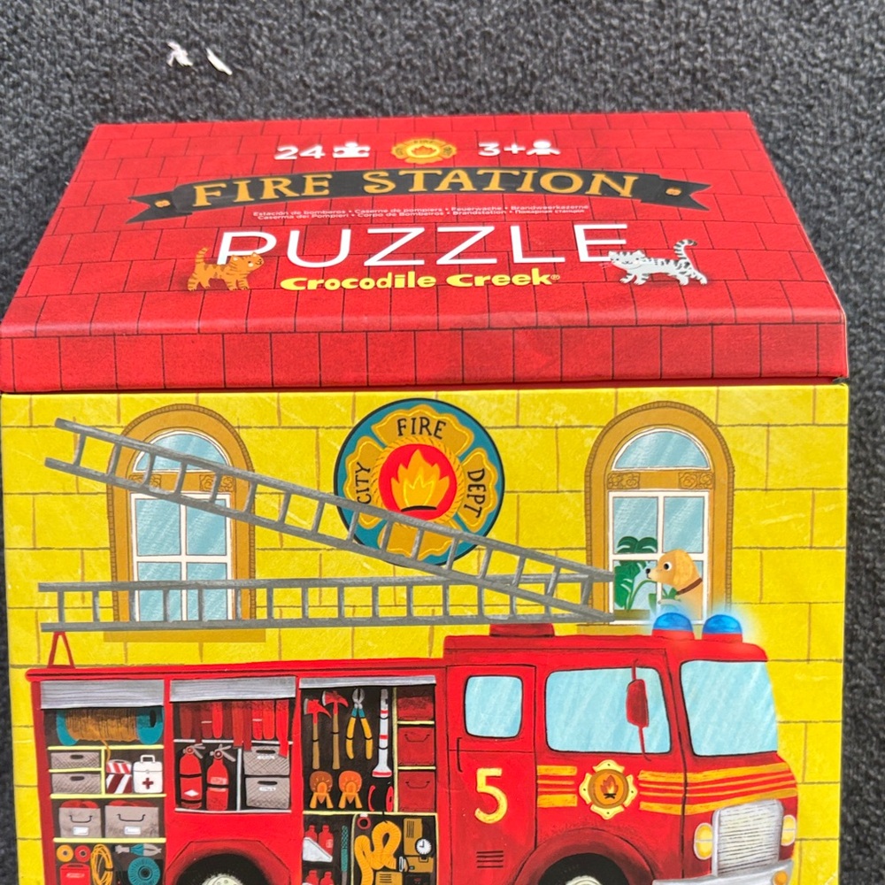 Crocodile Creek Fire Station Puzzle - Red